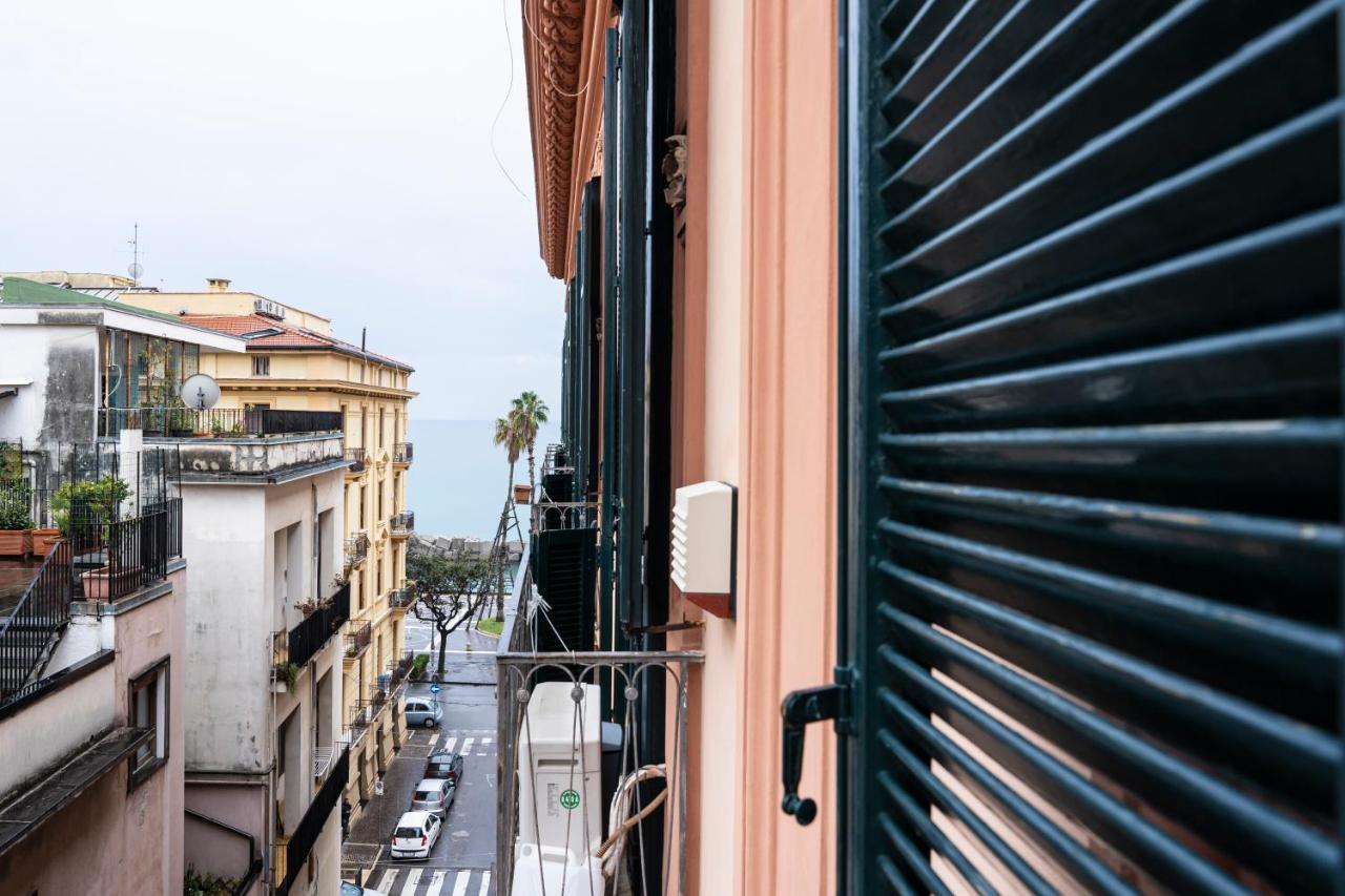 Bella Domus Suites Salerno Dış mekan fotoğraf