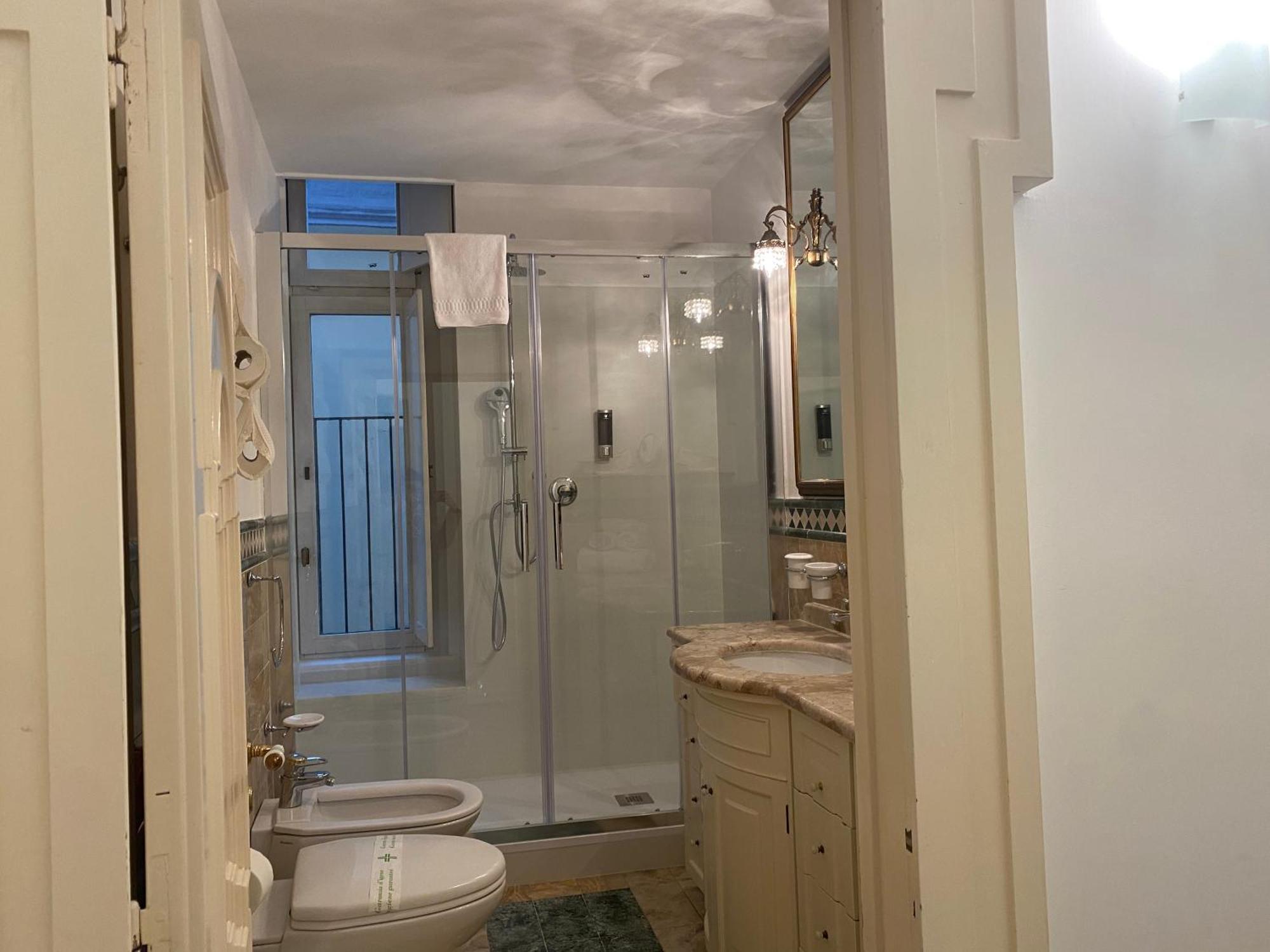 Bella Domus Suites Salerno Dış mekan fotoğraf