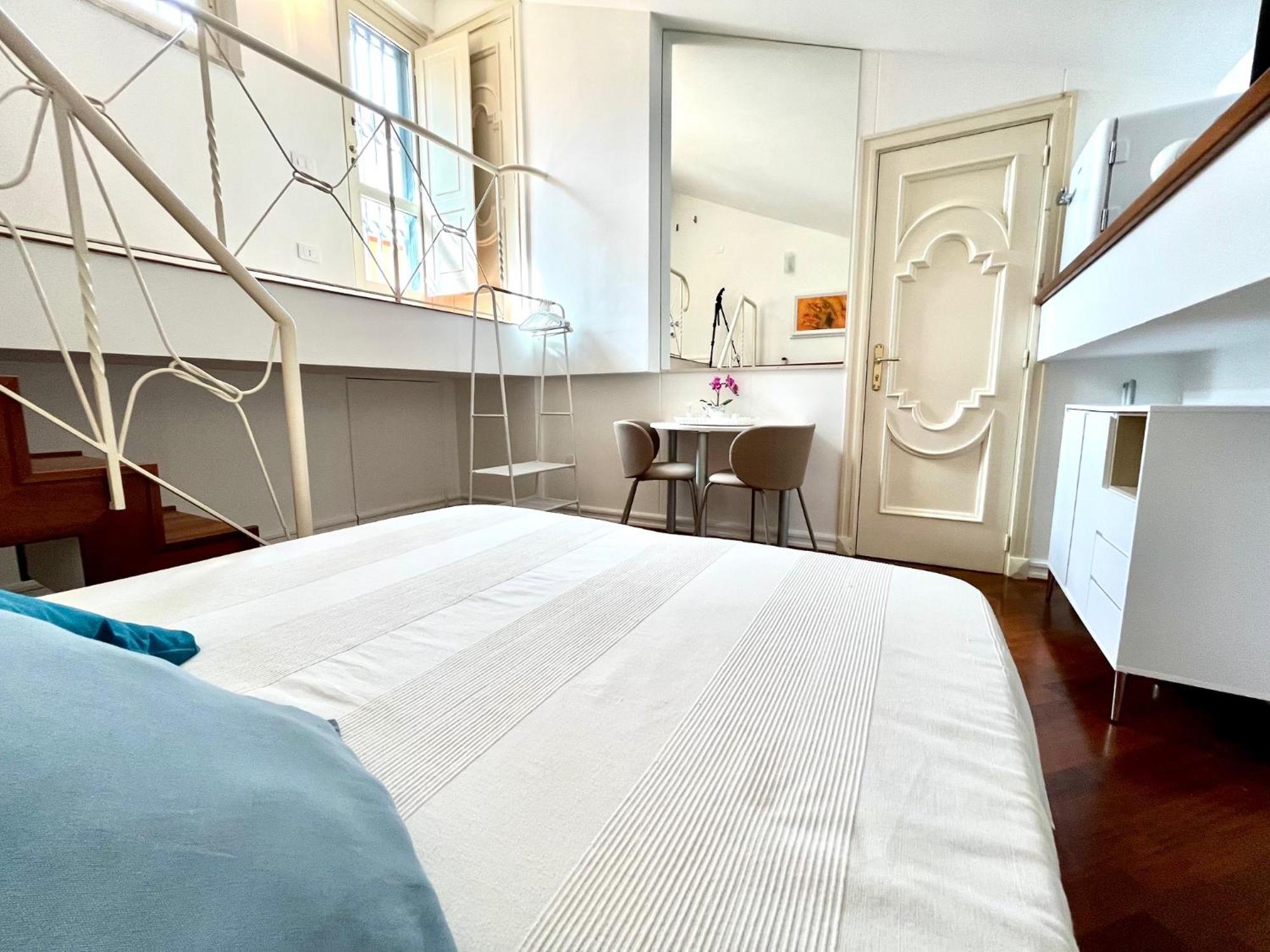 Bella Domus Suites Salerno Dış mekan fotoğraf