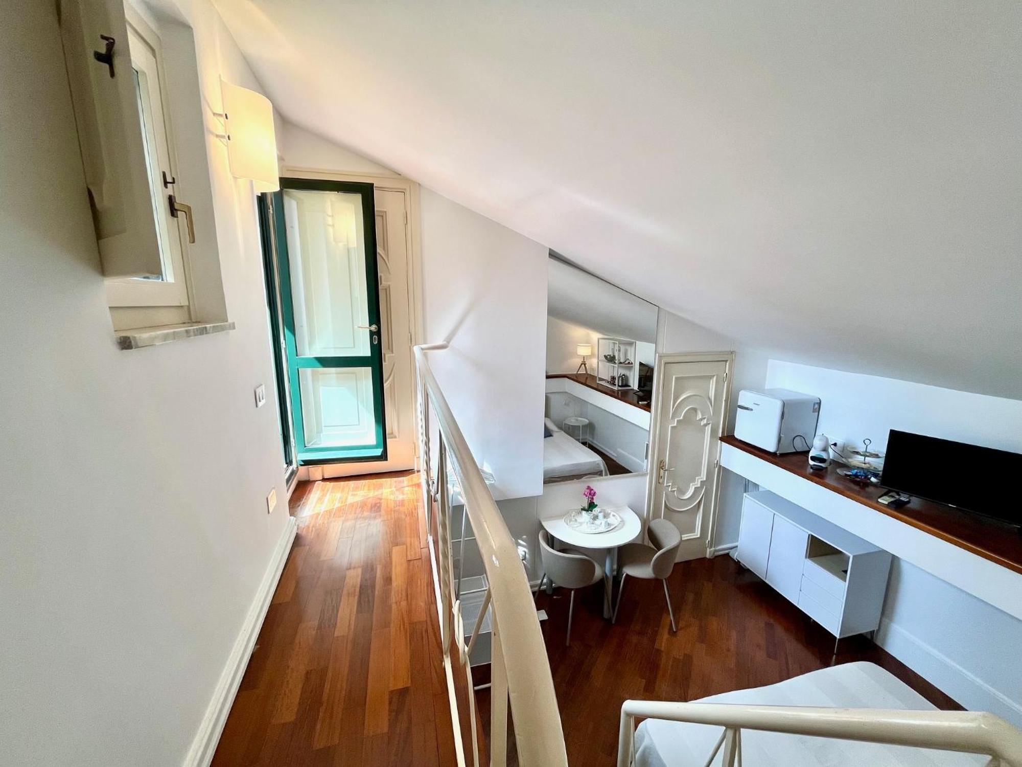 Bella Domus Suites Salerno Dış mekan fotoğraf